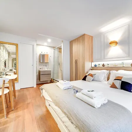 Historical By Architect - Louvre